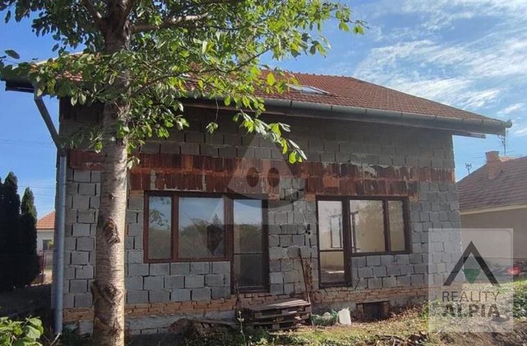 Family house, Sale, Búč