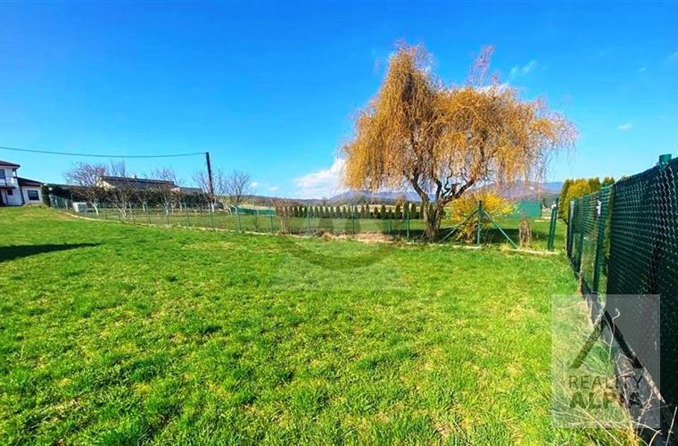 Family-house lot, Sale, Valča