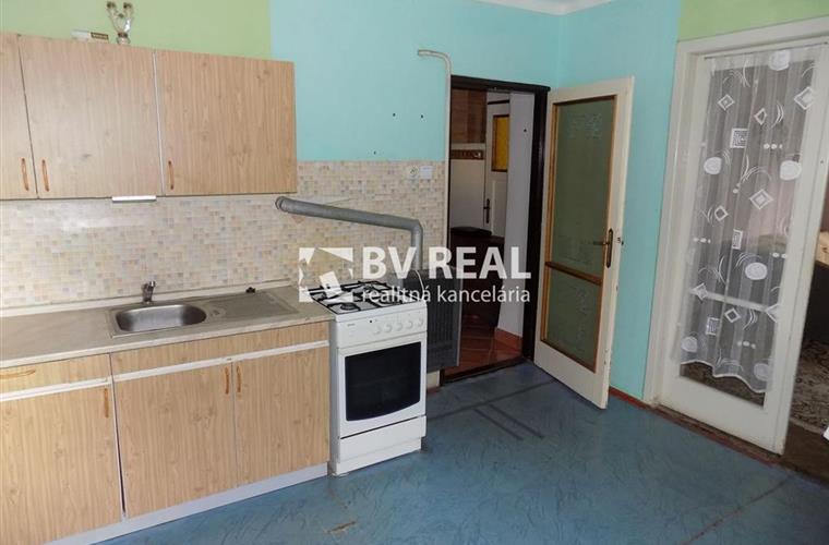 Two-bedroom apartment, Sale, Handlová - Dimitrovova